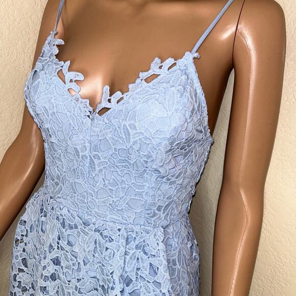 ASTR the label LACE A LINE MIDI DRESS pale blue midi crochet overlay SZ M - Picture 10 of 11